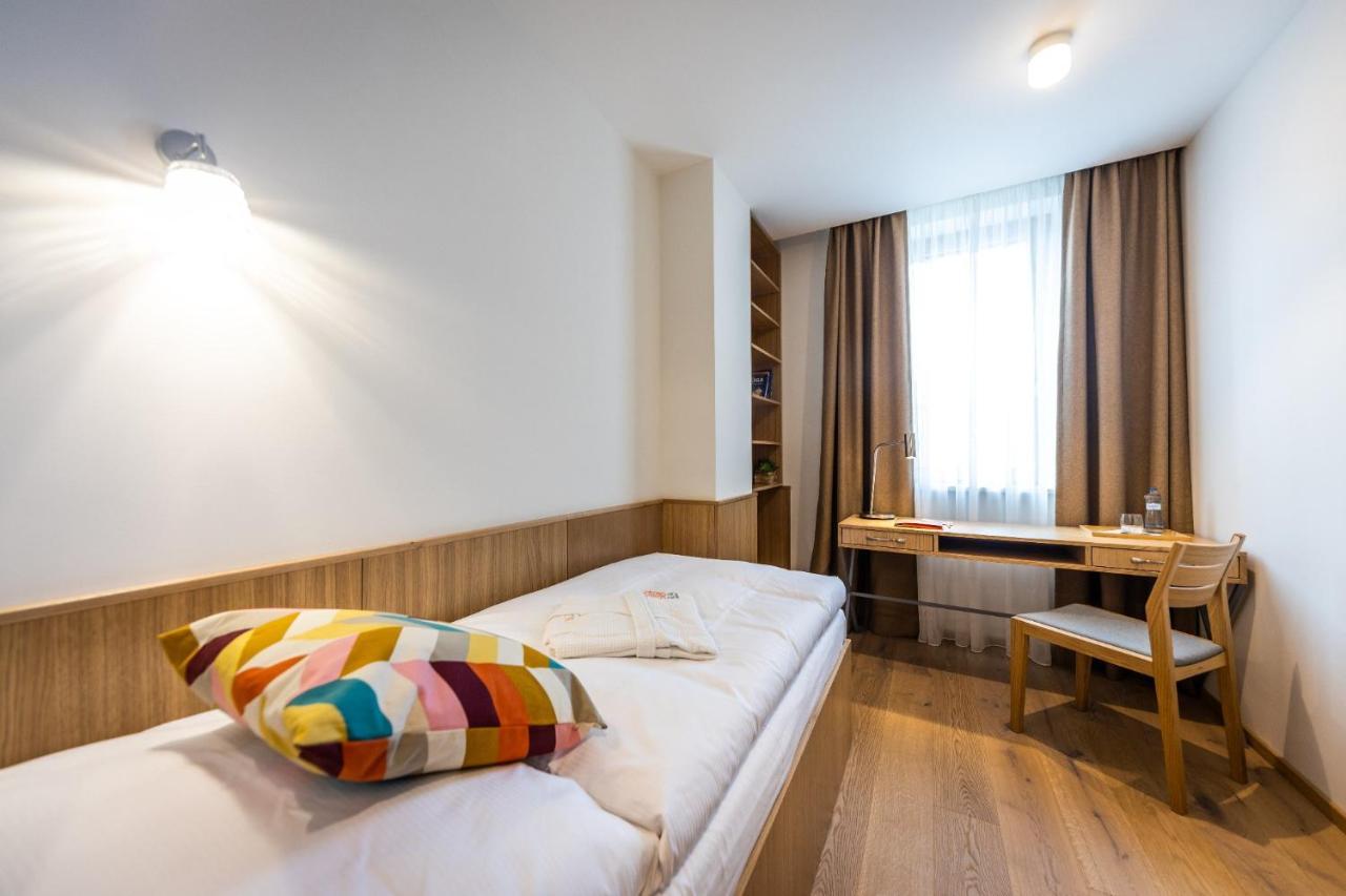 Raj Zdravia Hotell Bratislava Exteriör bild