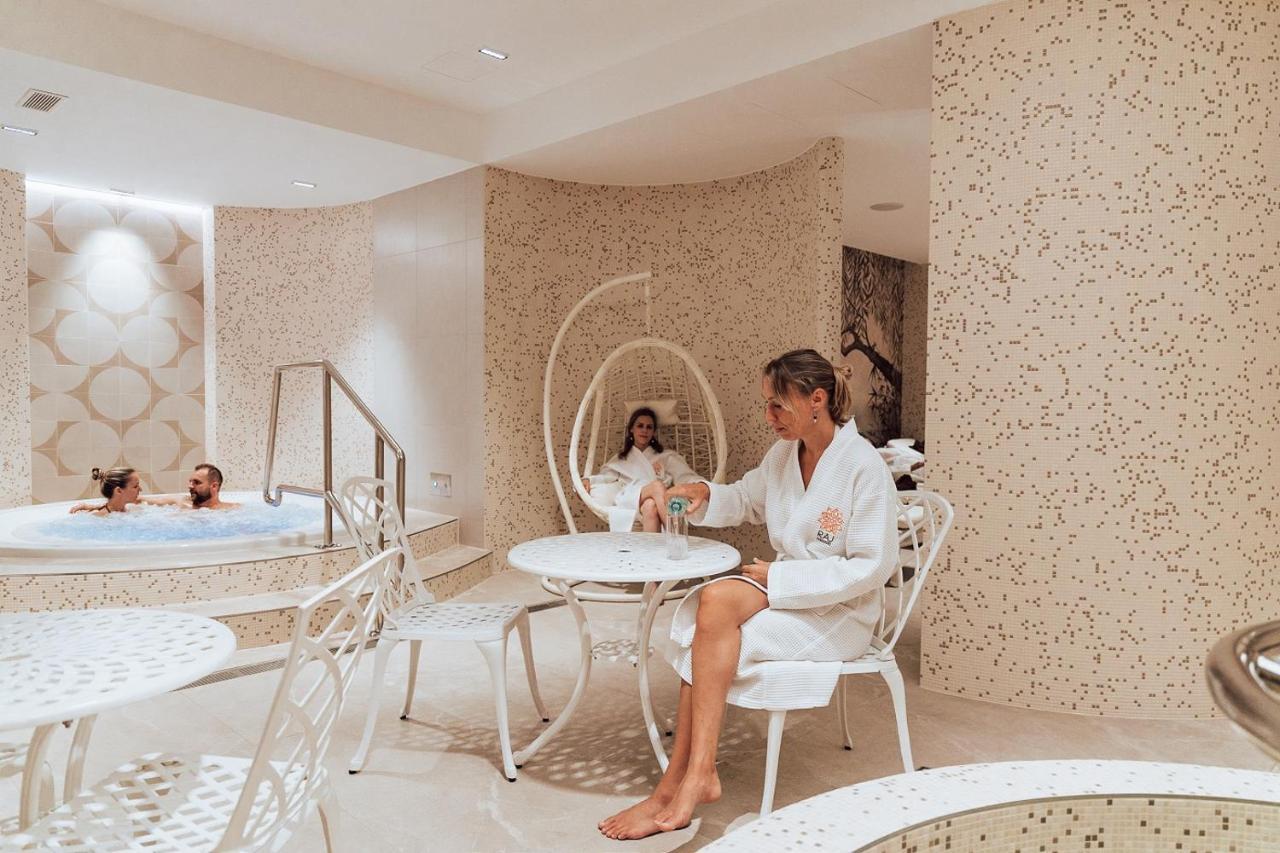 Raj Zdravia Hotell Bratislava Exteriör bild