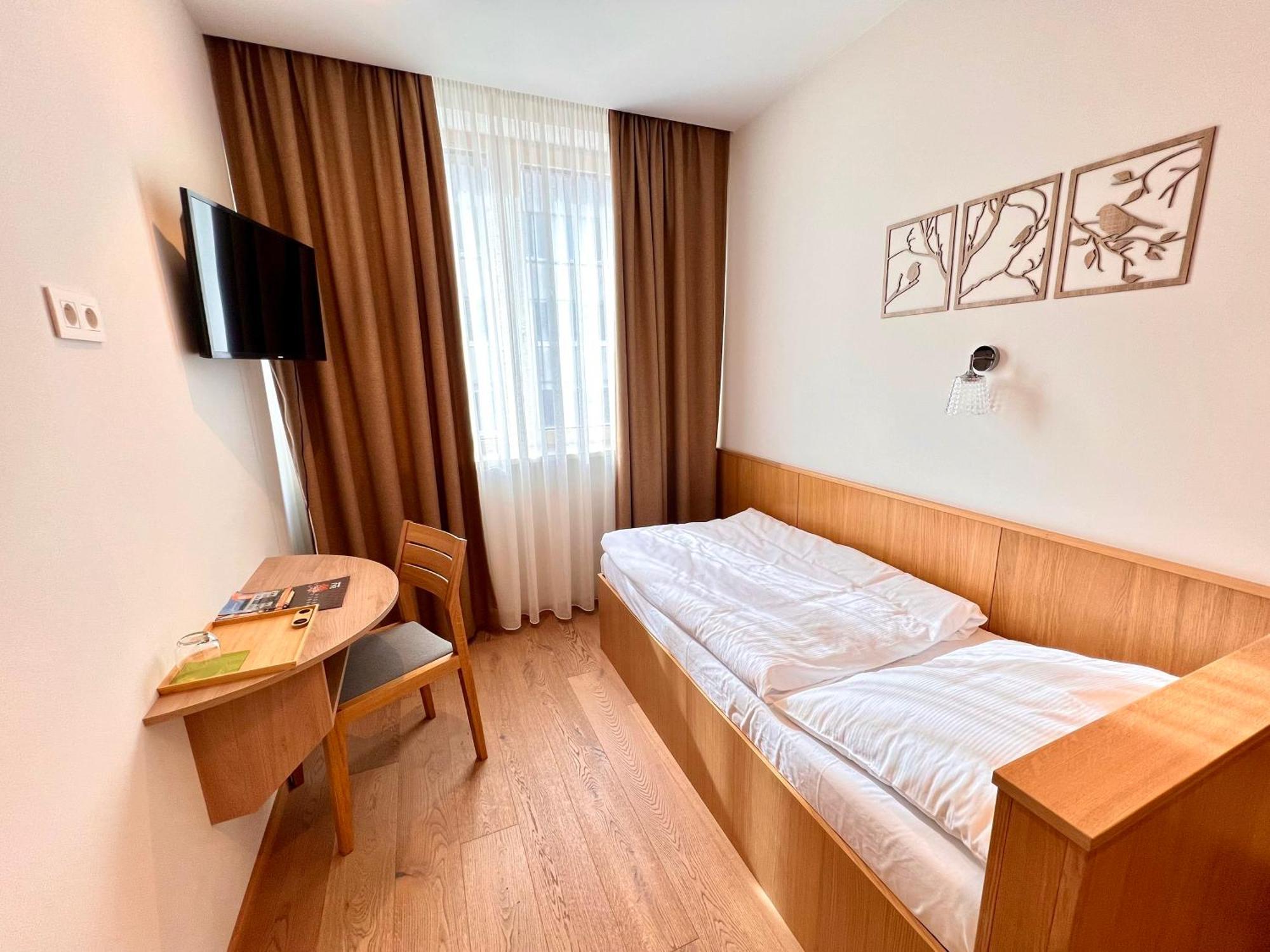 Raj Zdravia Hotell Bratislava Exteriör bild