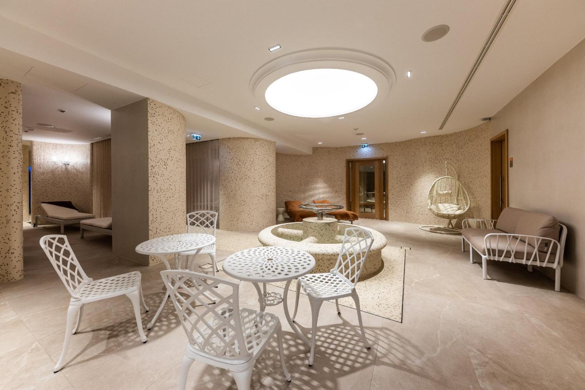 Raj Zdravia Hotell Bratislava Exteriör bild