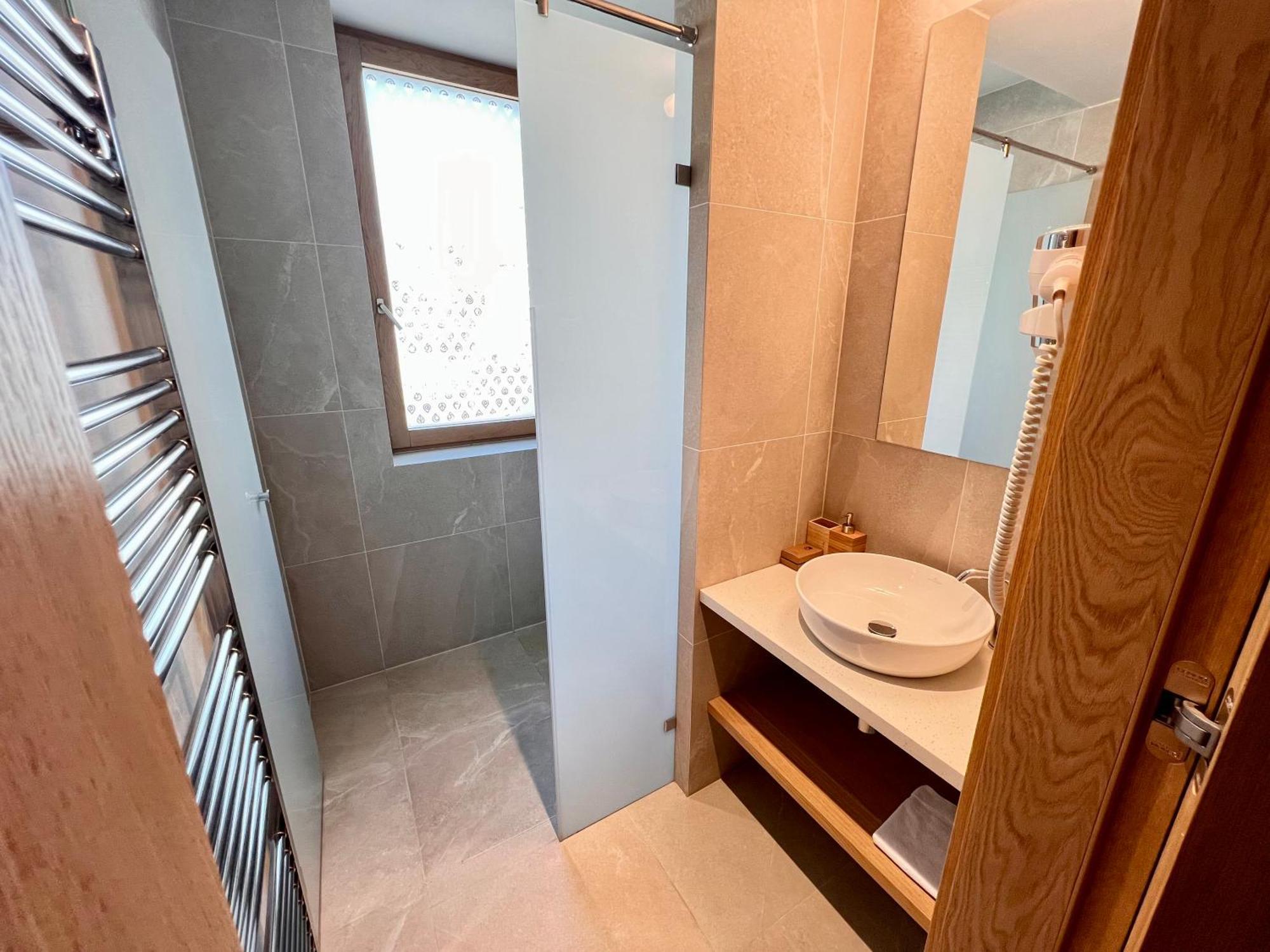 Raj Zdravia Hotell Bratislava Exteriör bild